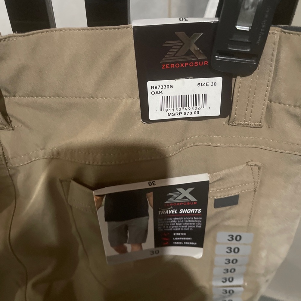 Zero Exposure travel shorts Sz 30